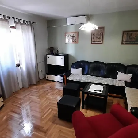 Apartman With Parking Space Kraj, Pasman - 8372