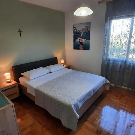 With Parking Space Kraj, Pasman - 8372 Apartman *