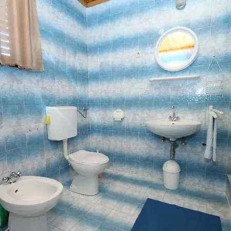 With Parking Space Kraj, Pasman - 8372 Tkon